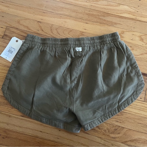 NWT! Billabong Road Trippin Short Sage Brown - Picture 2 of 5